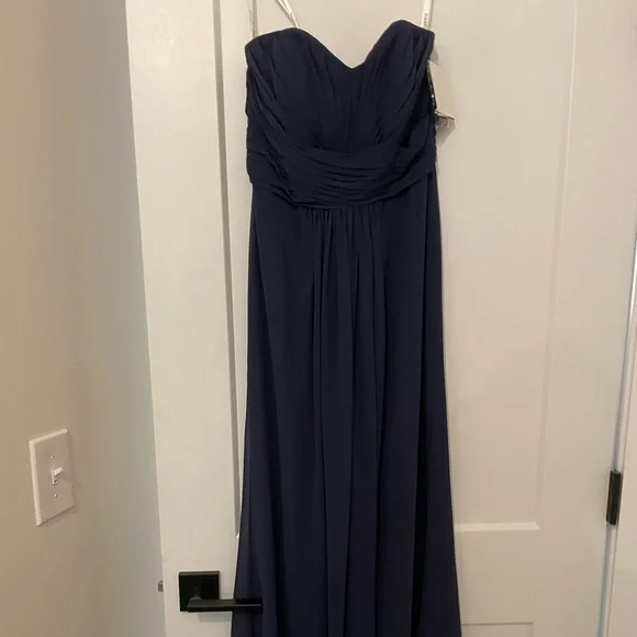 David’s Bridal Dress - Picture 6 of 7